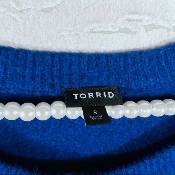 Torrid Vegan Cashmere Pullover Short Sleeve Sweater in Navy Stripe Size 3 - Picture 8 of 10